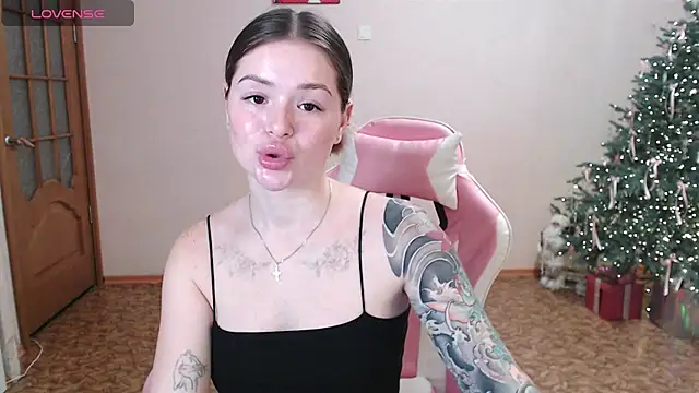 miaacatt's cam snapshot