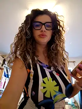 MiraBennet live sex cam