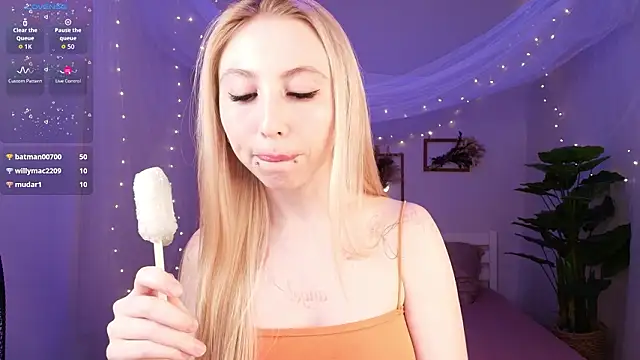 AshLinks_'s cam snapshot