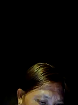 bella-la's cam snapshot