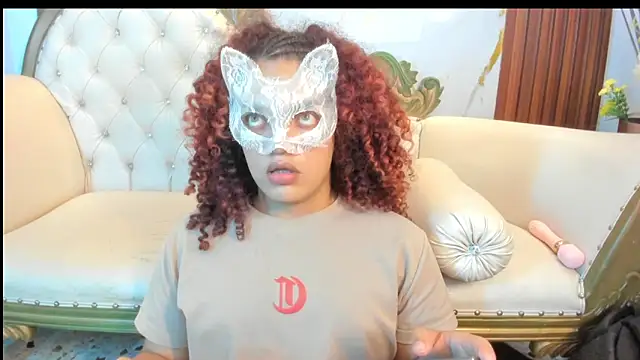 KarineWine live sex cam