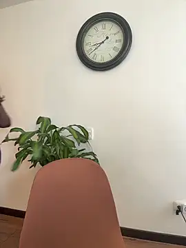 sukhakunis1 live sex cam