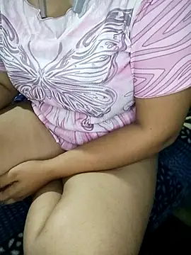 reena_hotry's cam snapshot