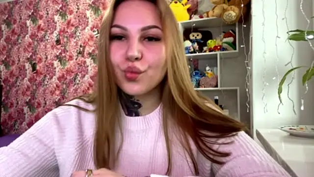 TraciBallena's cam snapshot