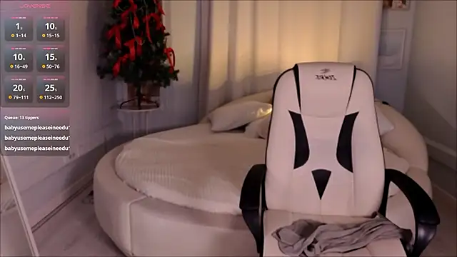 StephanieBoobs live sex cam