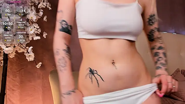 LuxEverly live sex cam