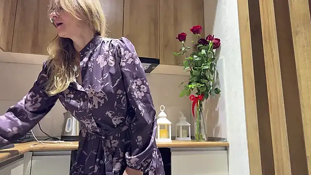 mommy_nadin's cam snapshot