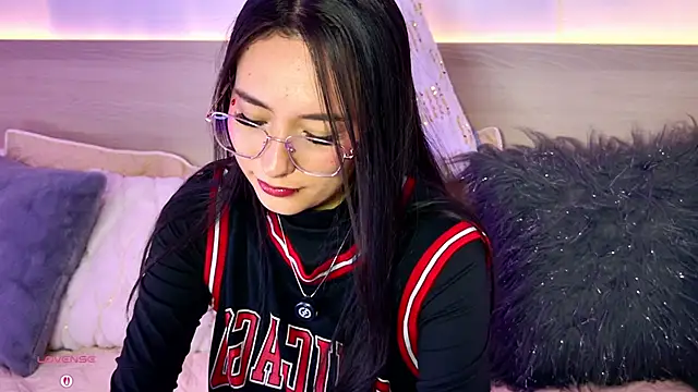 AliceeBloom's cam snapshot