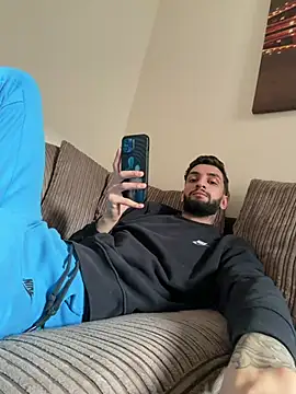 Juliann69Ramiro live sex cam