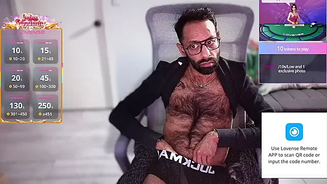 LilBrownPKB live sex cam