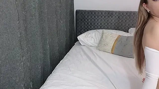 SophieWild's cam snapshot