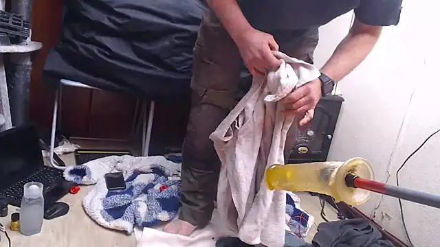 Bigtoyaddict live sex cam