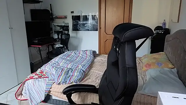 Al3xox02 live sex cam