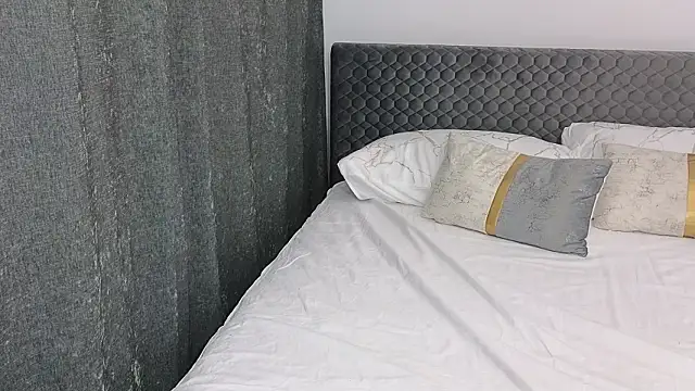 SophieWild's cam snapshot