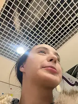 MiaTee's cam snapshot