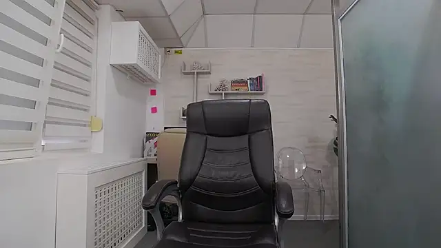 YaraXCox's cam snapshot