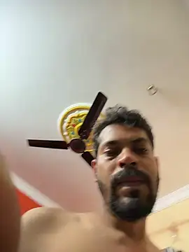 Stoner-boii-Cloudy-arhan live sex cam