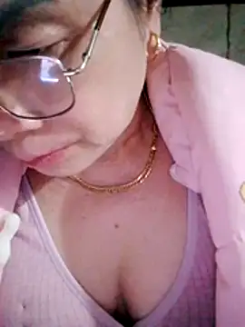 small-house123 live sex cam