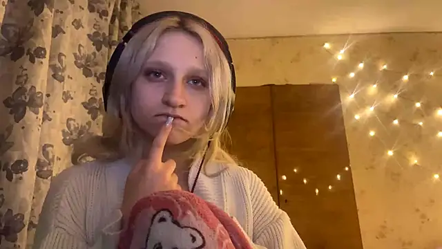 julysflowers's cam snapshot