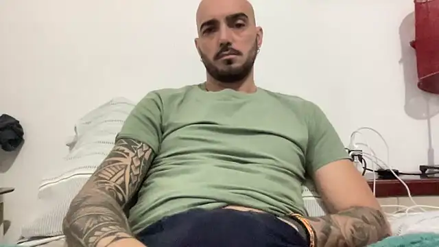 alessandromori91 live sex cam