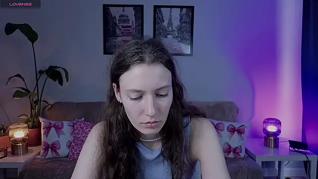 VioletaBloom live sex cam