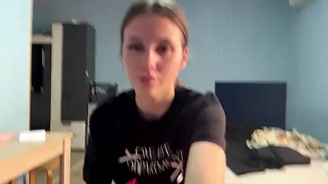 Cutedina's cam snapshot