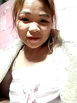 maymay-2000's cam snapshot