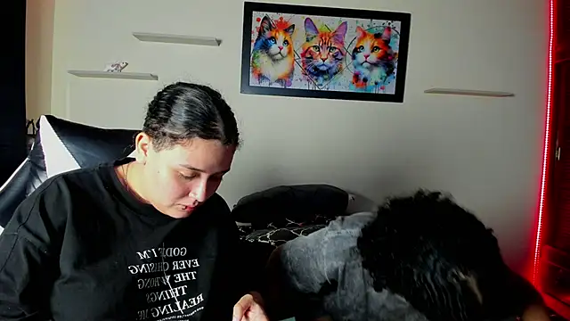 meredit_cris23's cam snapshot