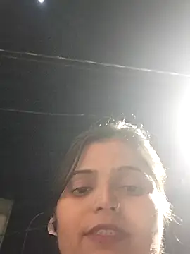 Hot-Pooja25's cam snapshot