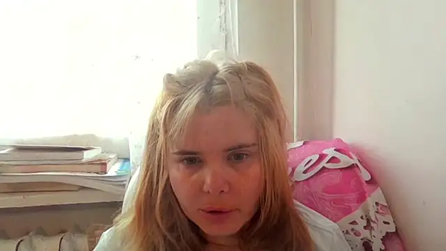 HornyElena's cam snapshot