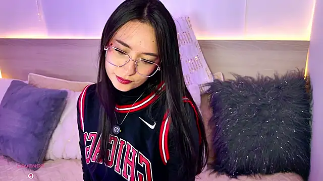 AliceeBloom's cam snapshot