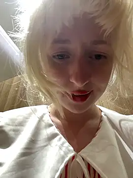 RonnieKiss live sex cam