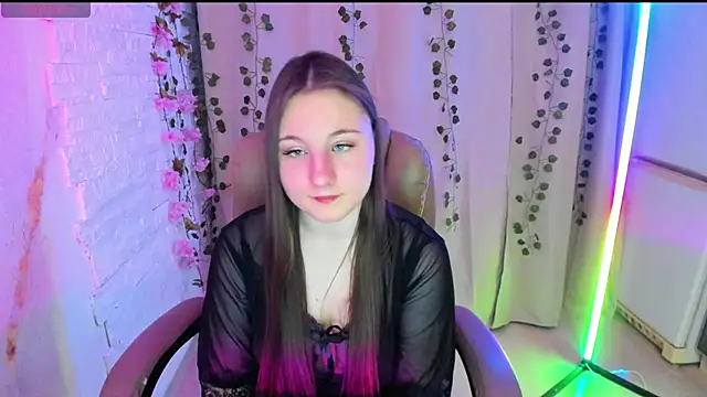 EvaxCharm's cam snapshot