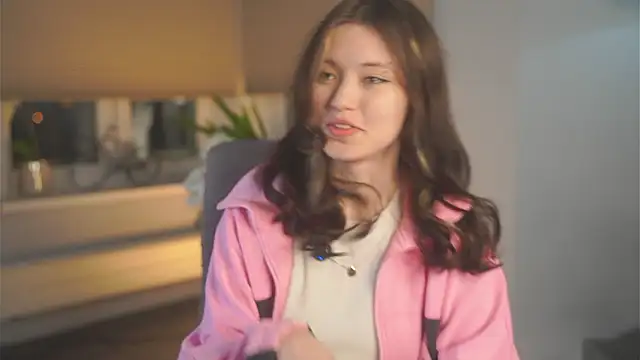 EleniRoeber's cam snapshot