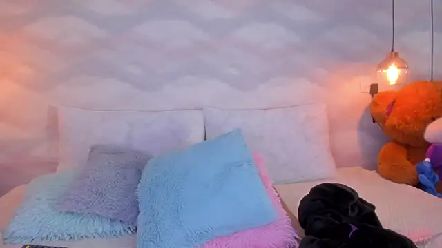 jazlin_angels1's cam snapshot