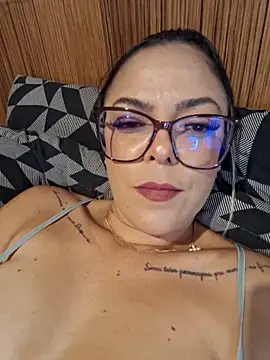 LiviaTavares_123's cam snapshot