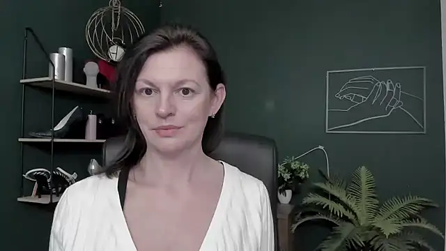 VivianWILD's cam snapshot