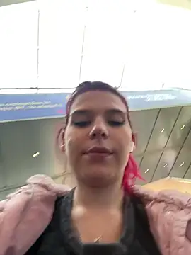 RiriRoseey live sex cam