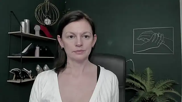 VivianWILD's cam snapshot