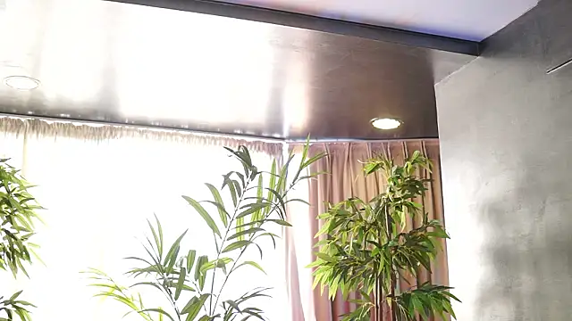 HotBustyBabeX's cam snapshot