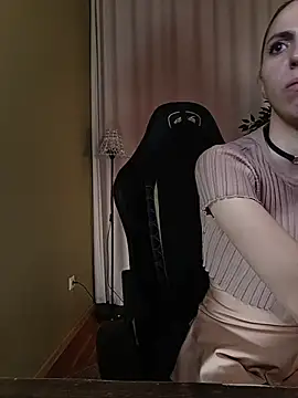 AliceLidell's cam snapshot