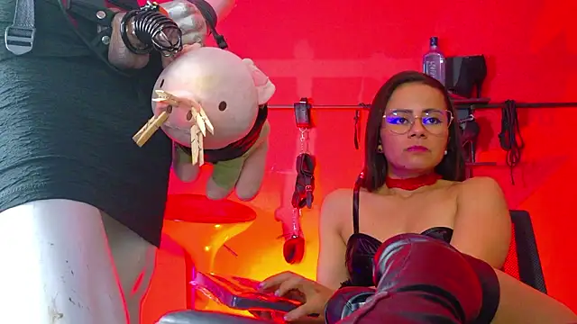 MistressSlut1's cam snapshot