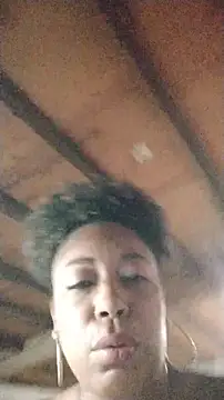 ChanneldelaCroix's cam snapshot