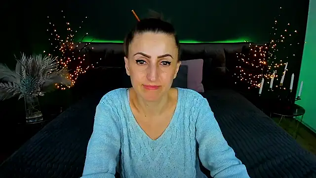 Rebecca_Diamond's cam snapshot