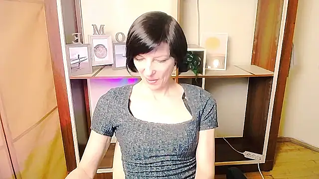 _AngeliaFlow_'s cam snapshot