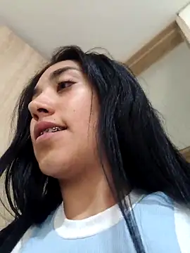 AmberGold-'s cam snapshot