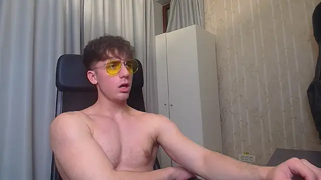 KellenWest's cam snapshot