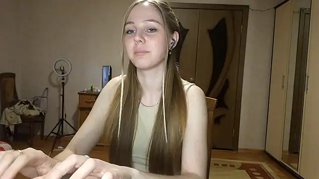 LonaLaban's cam snapshot