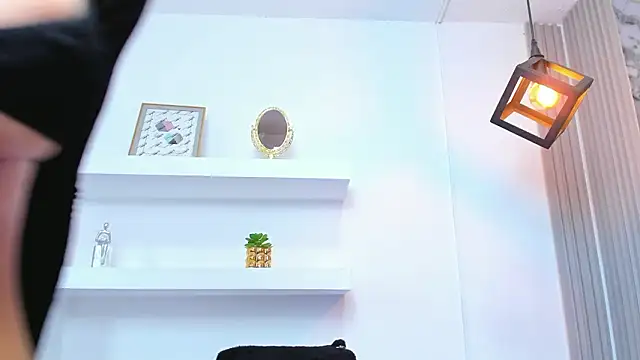 IsabellaMonet's cam snapshot