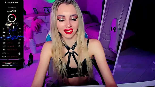 Emilia_Klar's cam snapshot